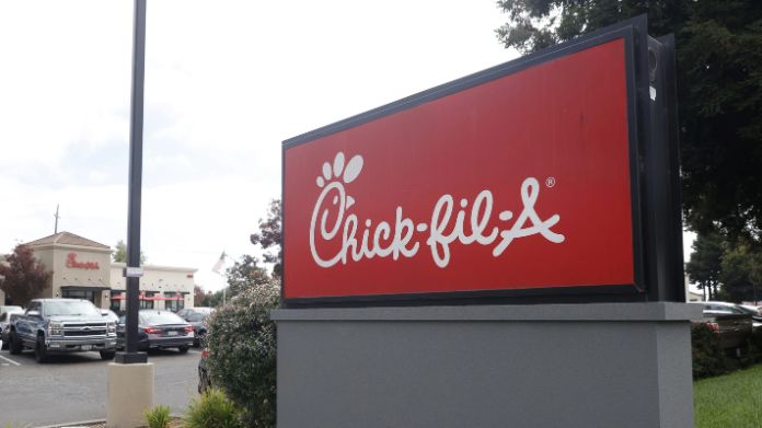 does chick fil a take apple pay